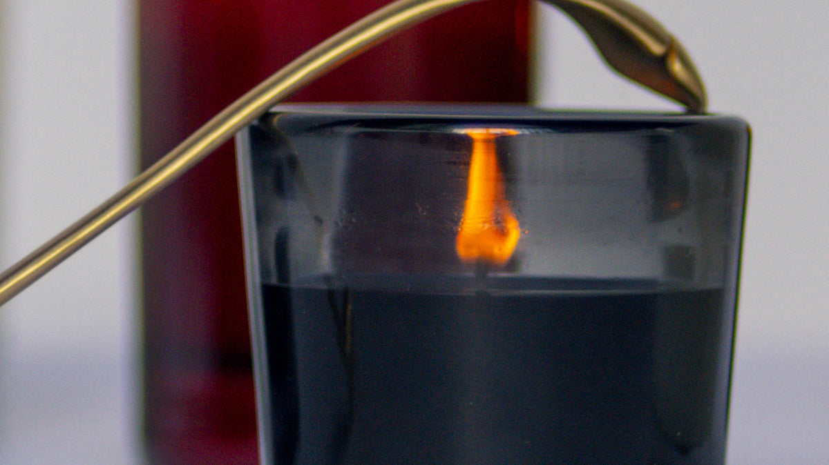 Kiss your candle
